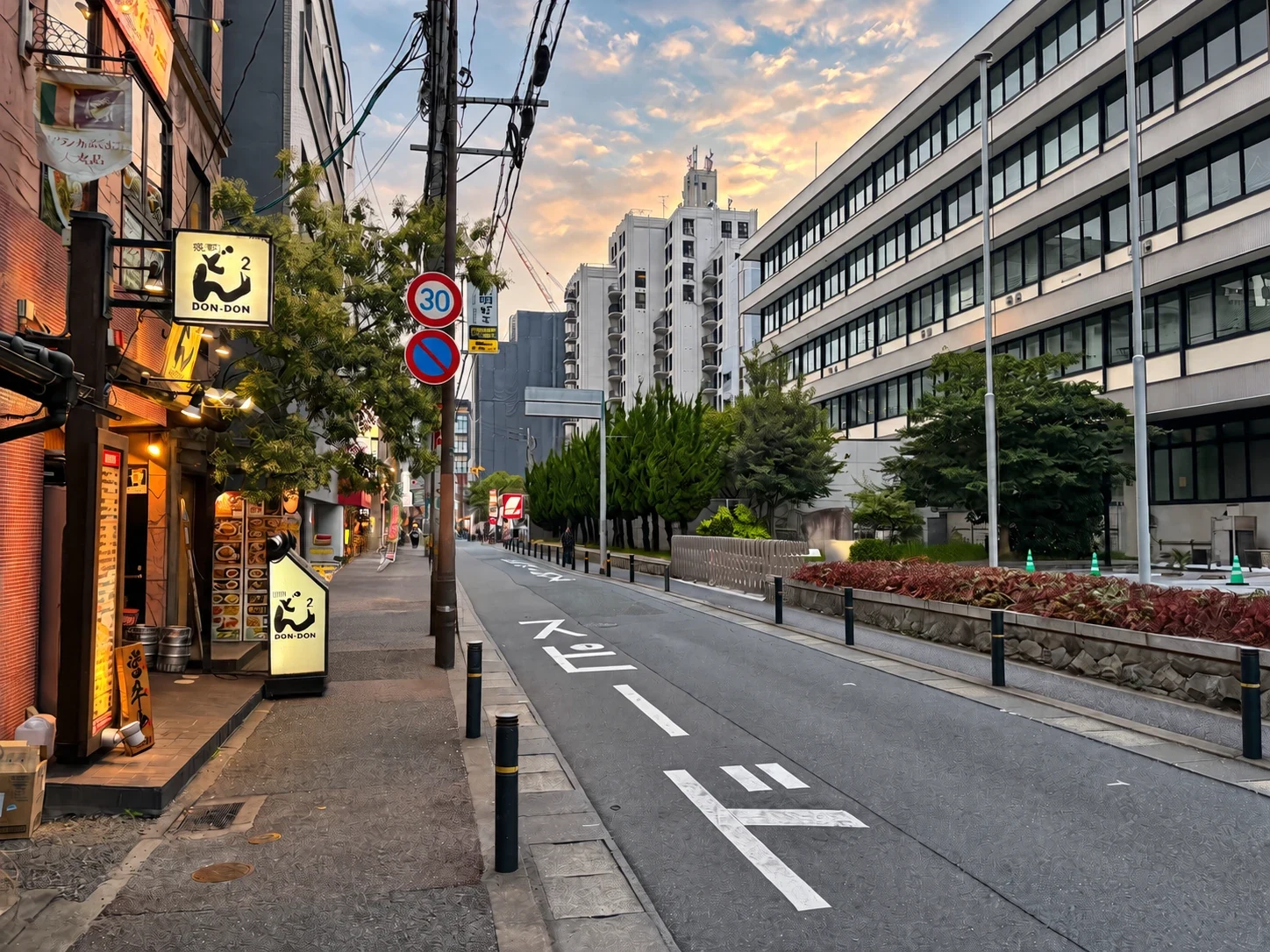 福岡・大名の街並み